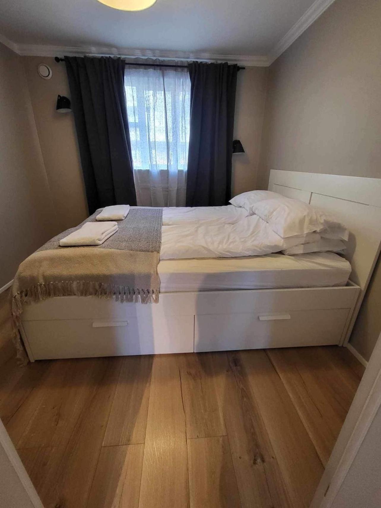Astro Hverfisgata Reykjavik Bagian luar foto